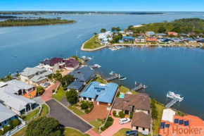 Dolphin Waters LJHooker Yamba